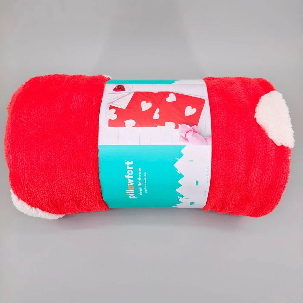 Pillowfort Chenille Throw Blanket Red White Hearts 50x60 Kids Bedding Soft New